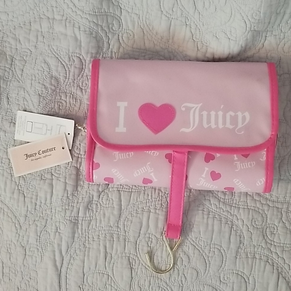 Juicy Couture Handbags - 🦋3/$30🦋 Juicy Couture All-in-One Toiletry Pouch
